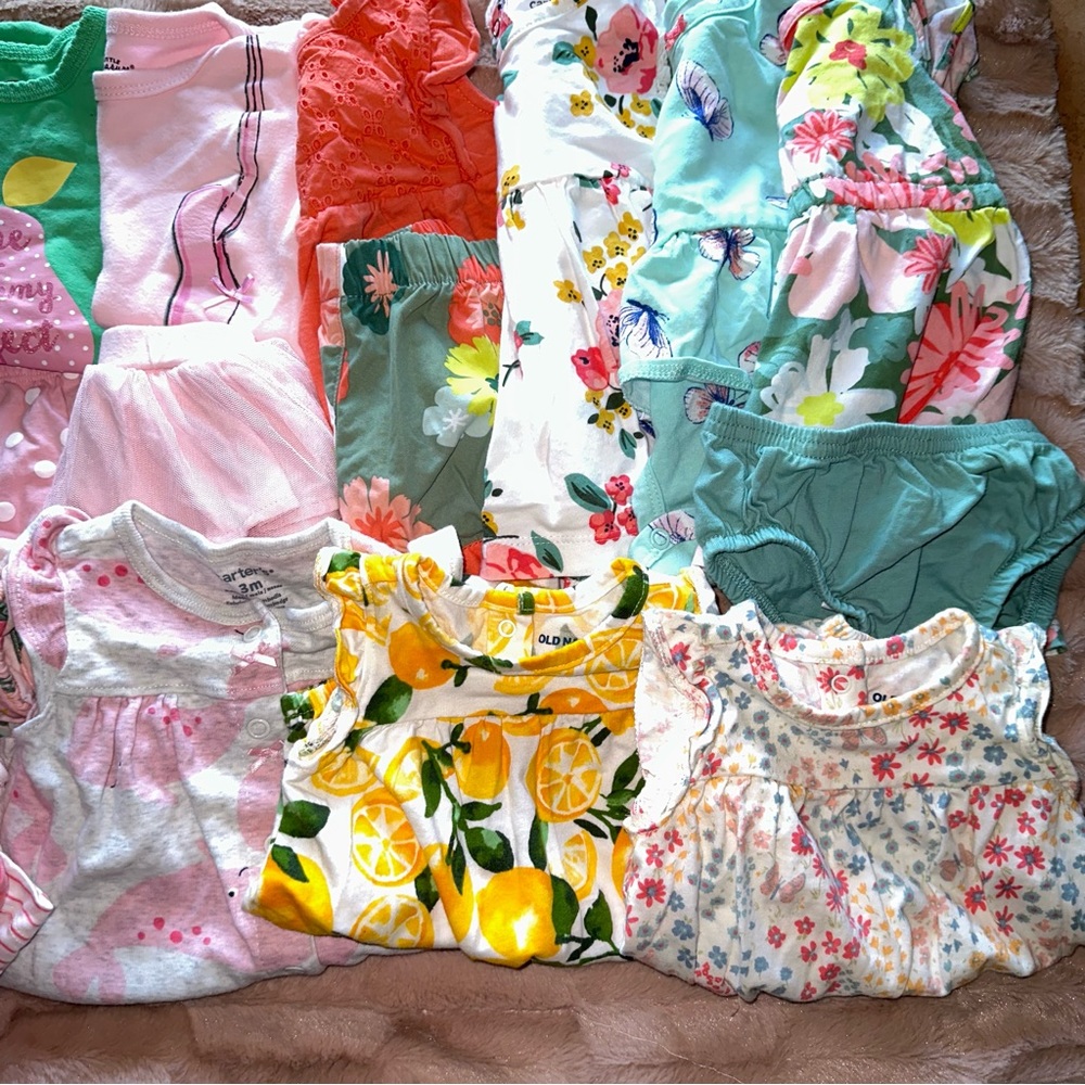 20pc Baby Girls 0-3m dresses, onesie, short sets